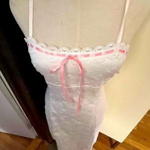 Betsey Johnson, vintage, zipper eyelet white pink dress. never worn mint. small.